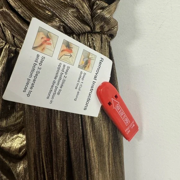 Mac Duggal Gold Asymmetrical Ruched Cocktail Gown - Picture 6 of 6